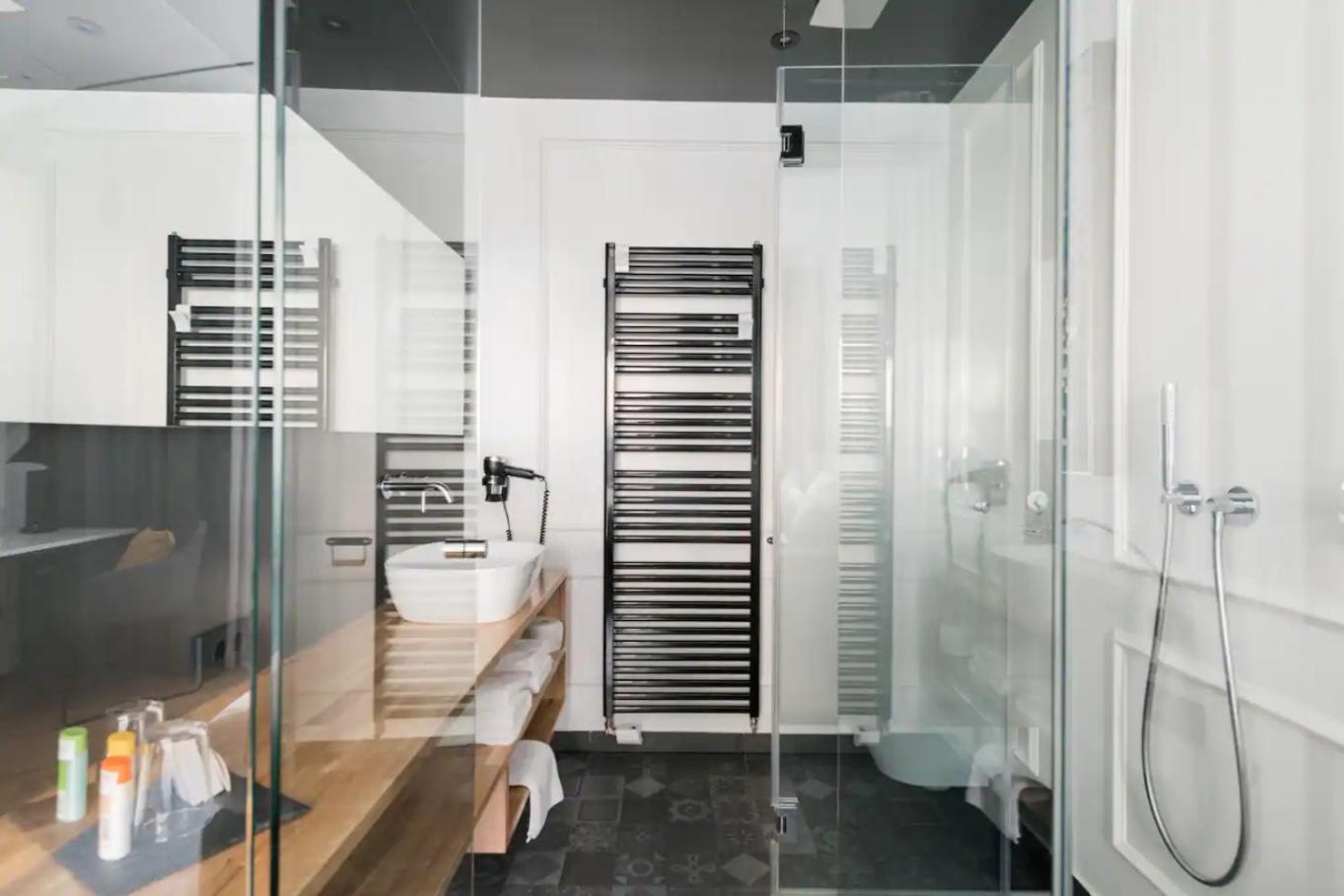 Fingerprint Tree Apartments Загреб Екстериор снимка